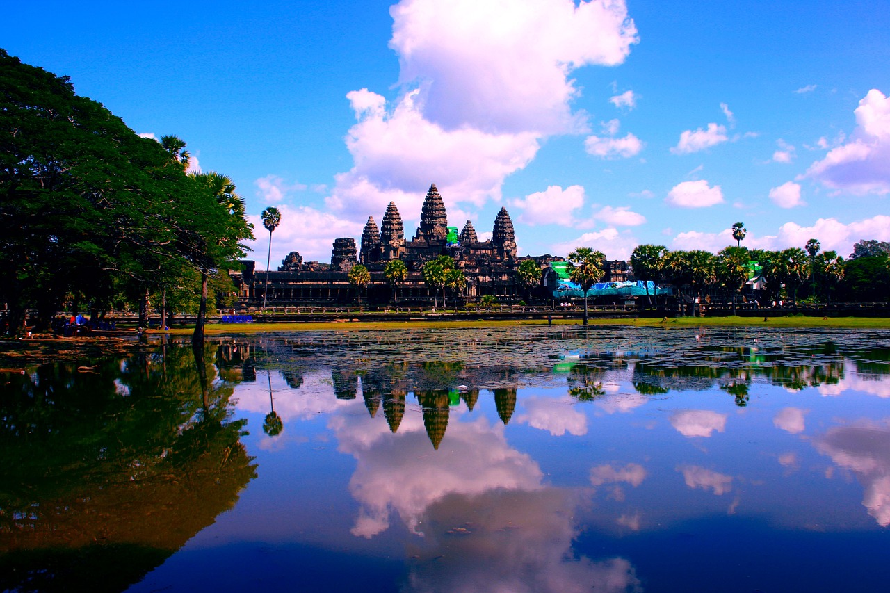 The Rise and Fall of the Khmer Empire - Insights